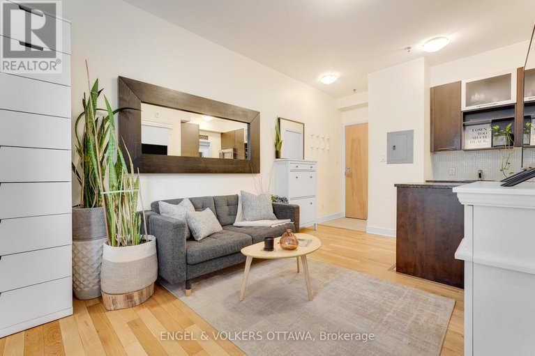 29426650/104-360-cumberland-street/lower-townbyward-market/ottawa/ontario/K1N0B1_7