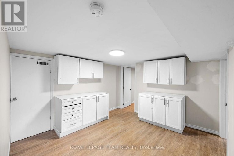 29660609/50-hilliard-avenue/city-viewskylinefisher-heightsparkwood-hills/ottawa/ontario/K2E6C1_18