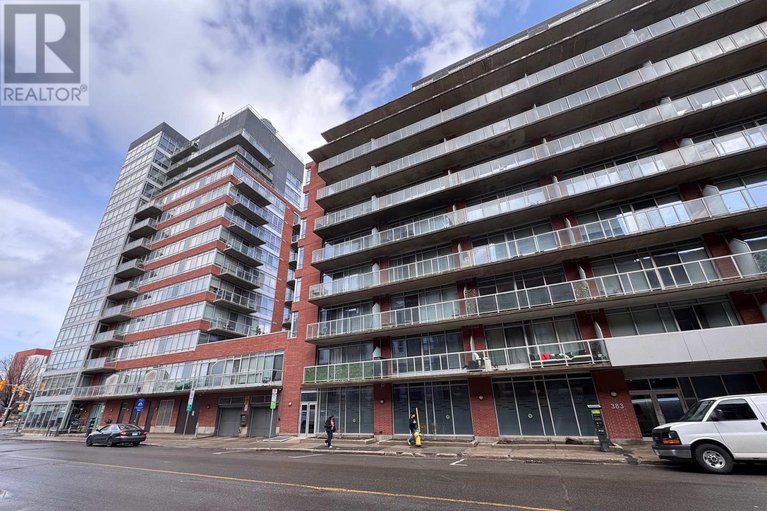 401 - 383 Cumberland Street N