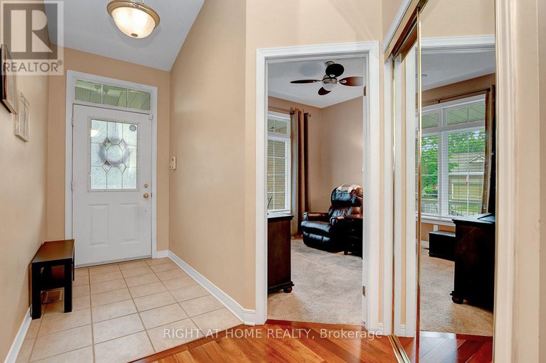 29155365/36-sable-run-drive/stittsville-central/ottawa/ontario/K2S1W8_2