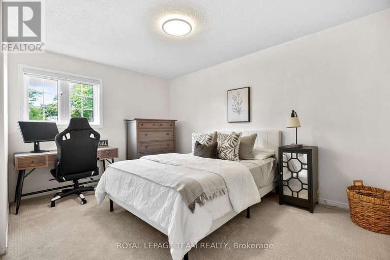 28812426/2122-saunders-avenue/woodroffe/ottawa/ontario/K2A4C7_26