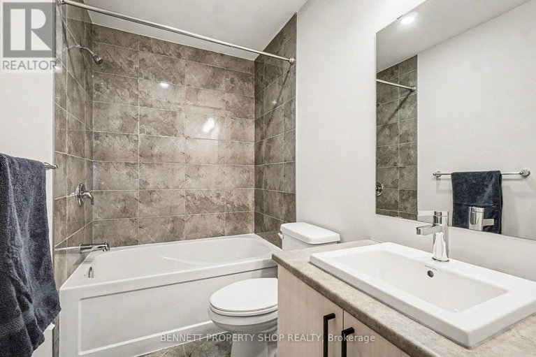 29341279/539-lourmarin-private/notting-hillsummerside/ottawa/ontario/K4A5M2_14