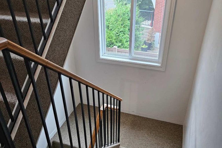 29223889/5-522-riverdale-avenue/old-ottawa-south/ottawa/ontario/K1S1S5_22