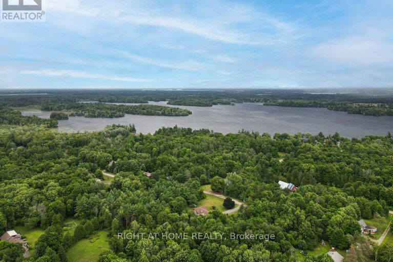 28646324/120-burgess-drive/drummondnorth-elmsley-north-elmsley-twp/drummondnorth-elmsley/ontario/K7H3C5_45