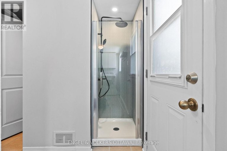 28637797/1175-bonnie-crescent/copeland-park/ottawa/ontario/K2C1Z7_25