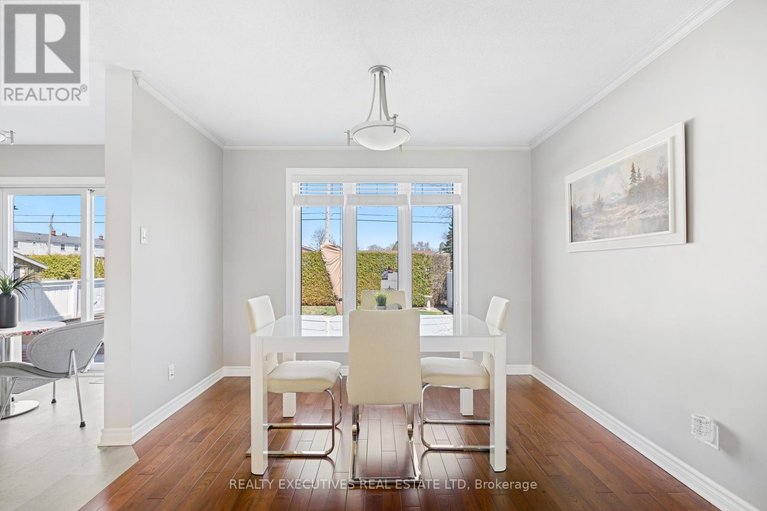 29633987/5520-bridlewood-court/iroquois/south-dundas/ontario/K0E1K0_8