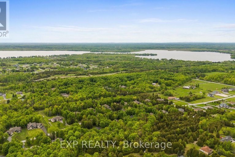 28406090/213-justin-drive/beckwith-twp/beckwith/ontario/K7C0C4_48