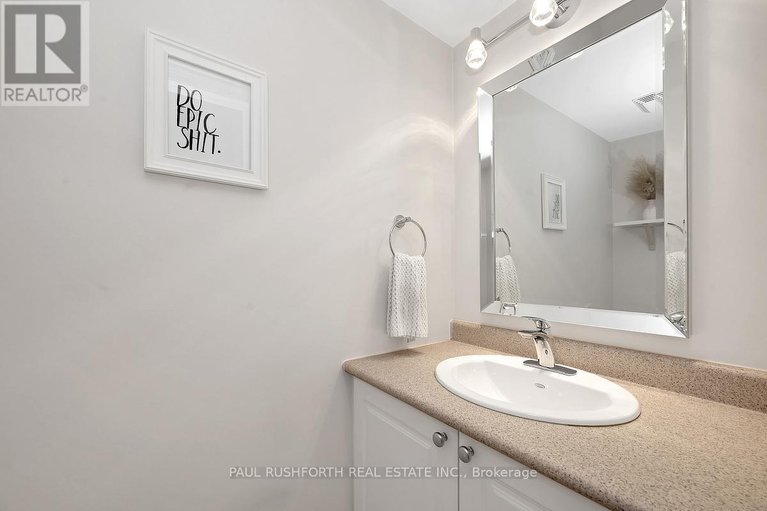 29651797/137-fordham-private/central-park/ottawa/ontario/K2C4G5_15