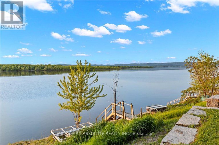 28424464/304-riverwood-drive/woodlawnmaclarens-landingkilmaurs/ottawa/ontario/K0A3M0_5