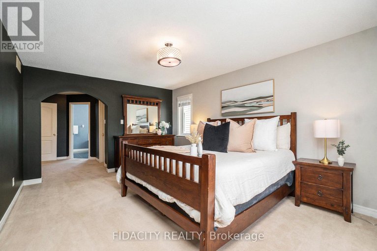 28652644/14-franklin-cathcart-crescent/stittsville-south/ottawa/ontario/K2S2A7_25