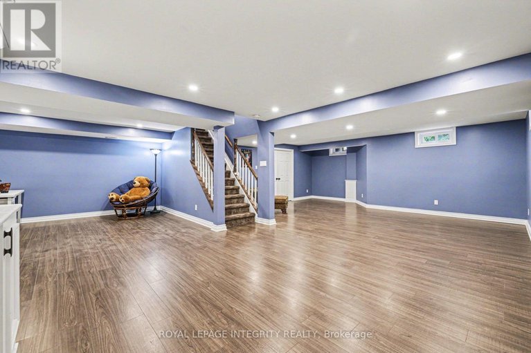29677915/4-pinecone-trail/stittsville-central/ottawa/ontario/K2S1E1_29