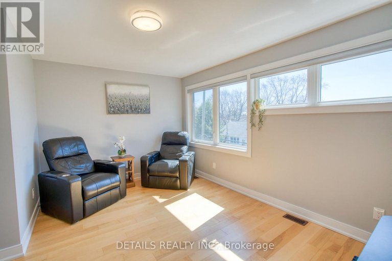 29664784/992-baseline-road-e/city-viewskylinefisher-heightsparkwood-hills/ottawa/ontario/K2C0A5_34