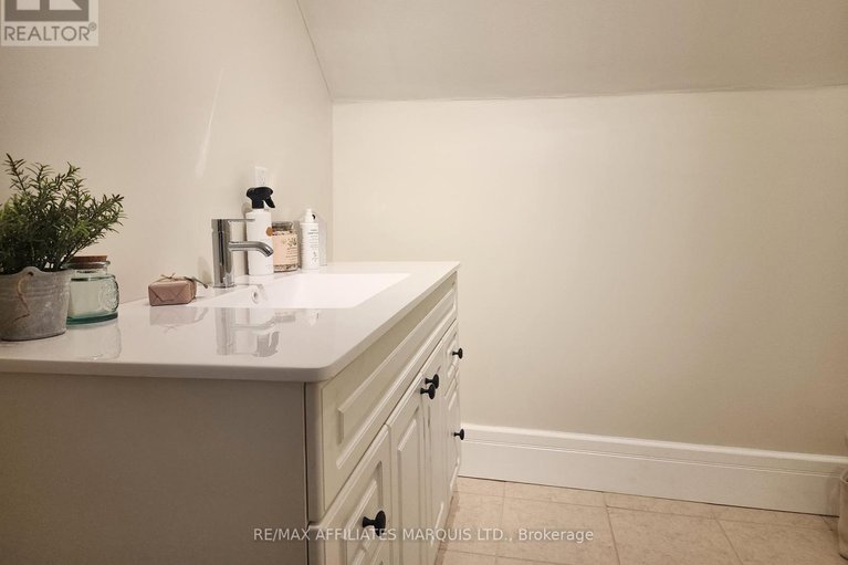 28979025/12-oak-street/lancaster/south-glengarry/ontario/K0C1N0_20