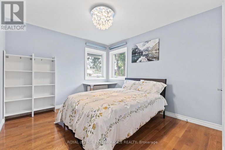 28864707/10-argue-drive/borden-farmstewart-farmcarleton-heightsparkwood-hills/ottawa/ontario/K2E6S1_7