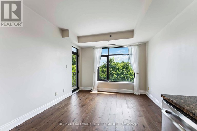 28612449/316-808-bronson-avenue/dows-lake/ottawa/ontario/K1S5A4_3