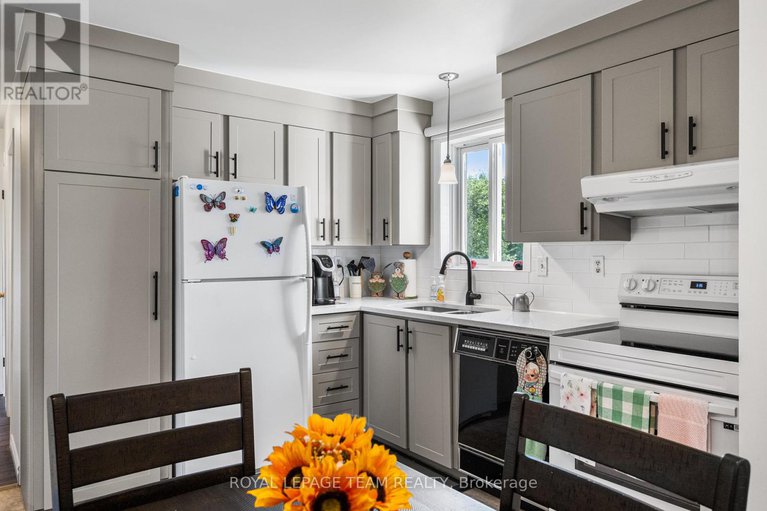 28647081/4-dowdall-crescent/fringewood/ottawa/ontario/K2S1V1_15