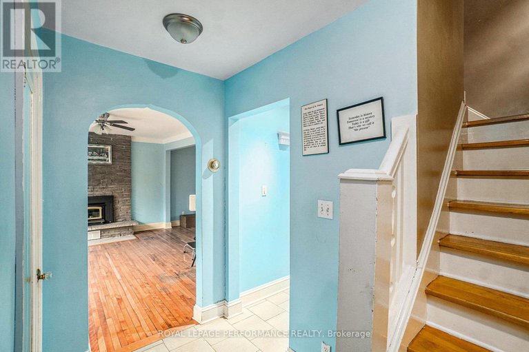 28886314/223-carleton-avenue/ottawa-westtunneys-pasture/ottawa/ontario/K1Y0J5_15