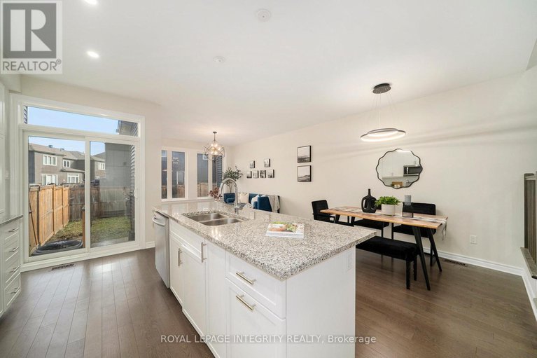 28847950/540-edenwylde-drive/remainder-of-stittsville-area/ottawa/ontario/K2S2K4_10