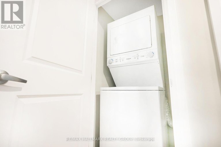 28841819/c-500-eldorado-private/morgans-grantsouth-march/ottawa/ontario/K2K1X9_21