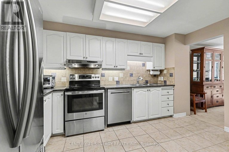 29585165/11-grandcourt-drive/centrepointe/ottawa/ontario/K2G5W9_5