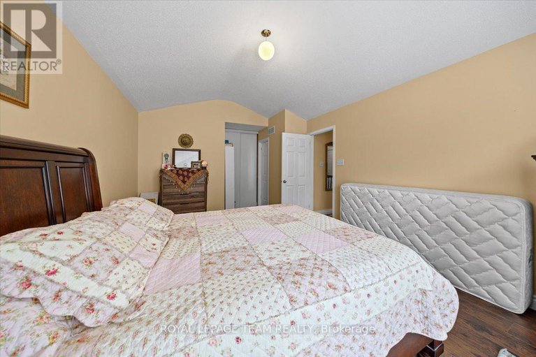 28500865/12-sunvale-way/barrhaven-east/ottawa/ontario/K2G6Y2_35