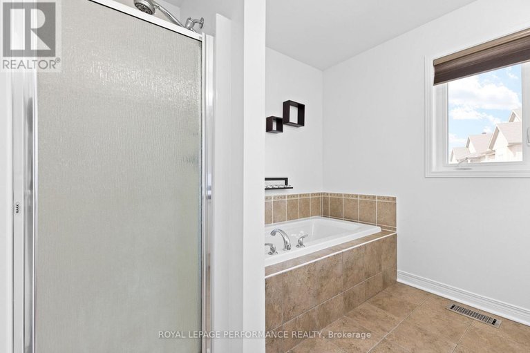 28618074/372-antigonish-avenue/springridgeeast-village/ottawa/ontario/K4A0T9_33