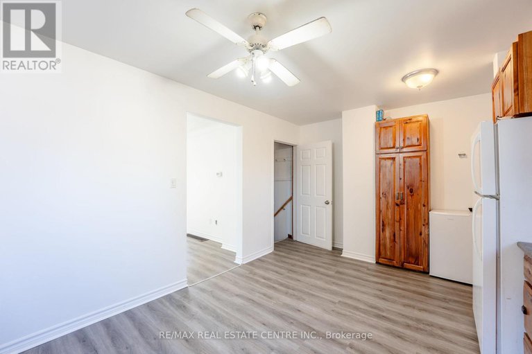 29227015/231-perth-street/brockville/brockville/ontario/K6V5E7_13