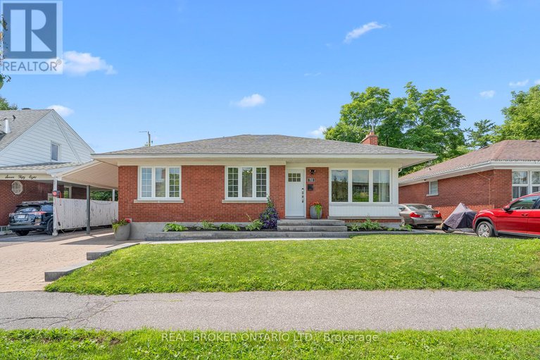 28629016/752-smyth-road/elmvale-acres/ottawa/ontario/K1G1P1_1