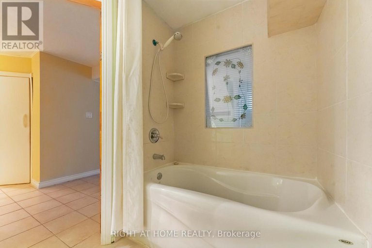 29245177/2221-circle-place/elmvale-acresurbandale/ottawa/ontario/K1G3E2_30