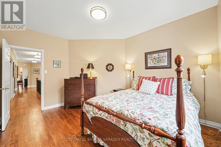 29557557/1334-scharfgate-drive/manotick-village-manotick-estates/ottawa/ontario/K4M1C3_11