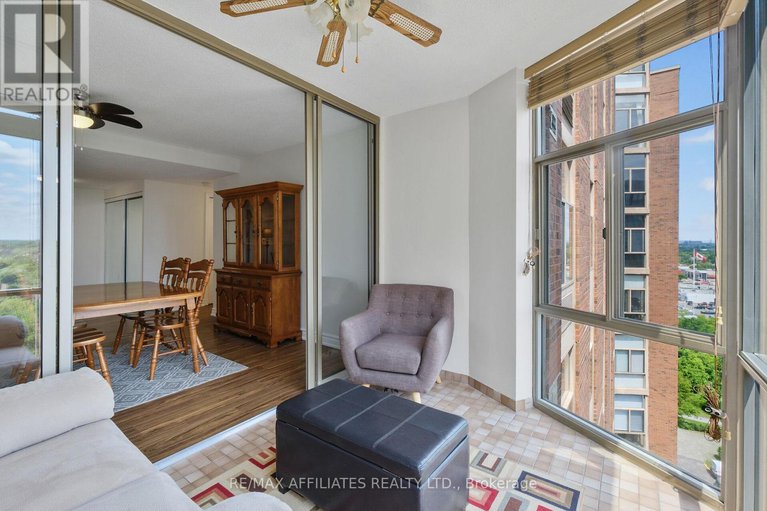 28532598/u1503-2759-carousel-crescent/emerald-woodssawmill-creek/ottawa/ontario/K1J2N5_18