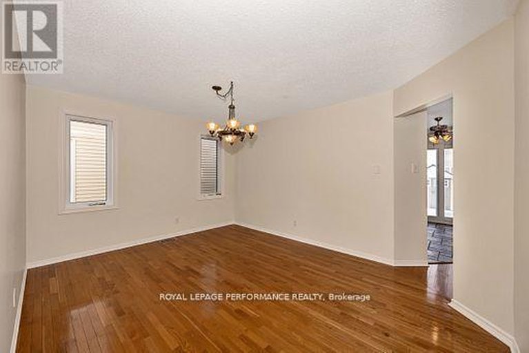 29657437/2023-rolling-brook-drive/orleans-village/ottawa/ontario/K1W1C9_6