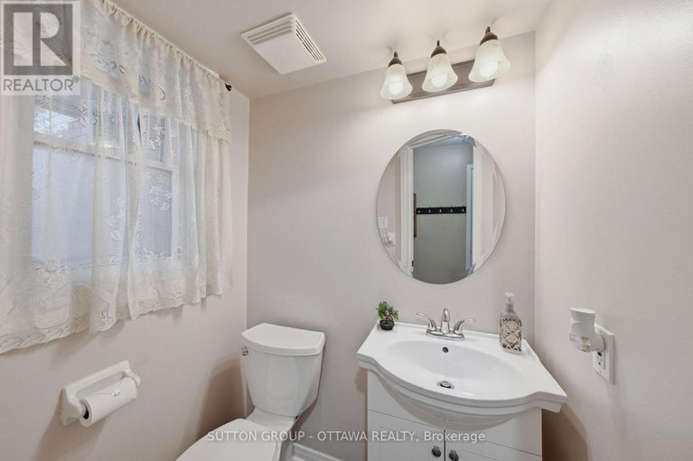 29623978/814-nesting-way/fallingbrookgardenway-south/ottawa/ontario/K4A3X2_2