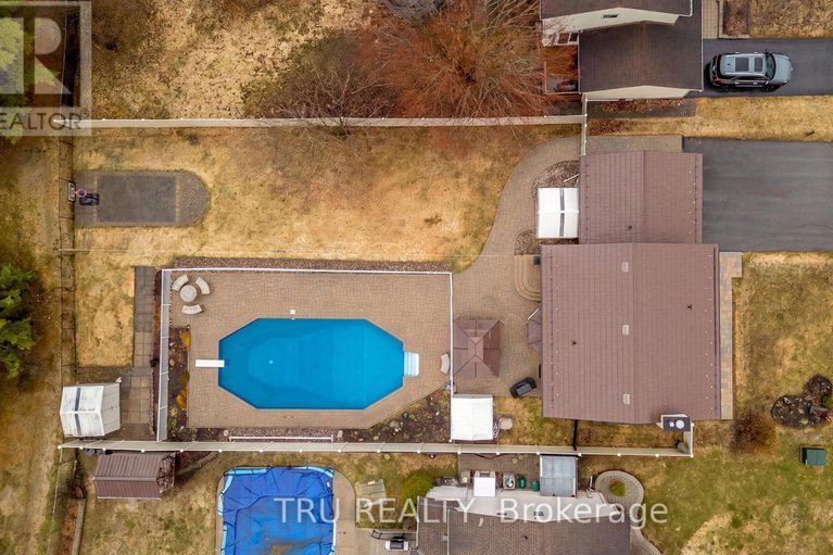 29611395/256-hoylake-crescent/bilberry-creekqueenswood-heights/ottawa/ontario/K1E2M8_3