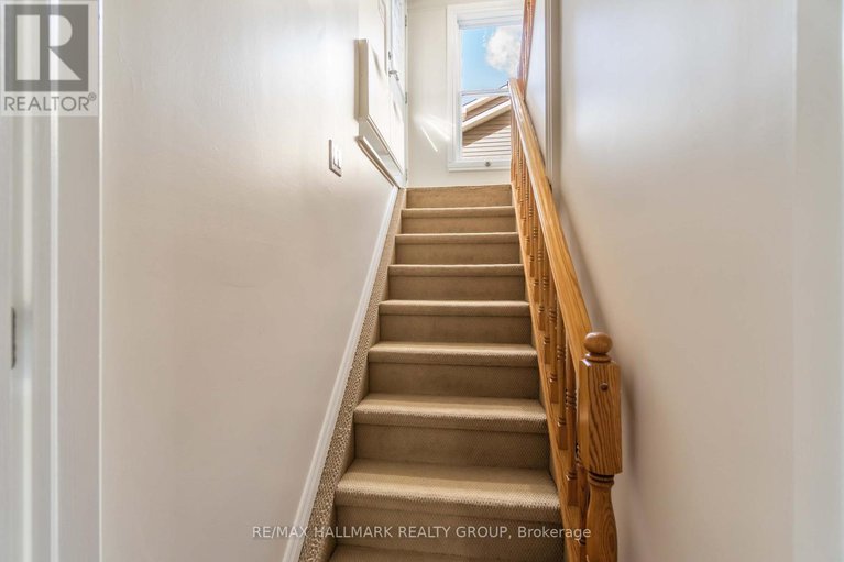 29069268/835-powers-street/town-of-rockland/clarence-rockland/ontario/K4K1K4_26