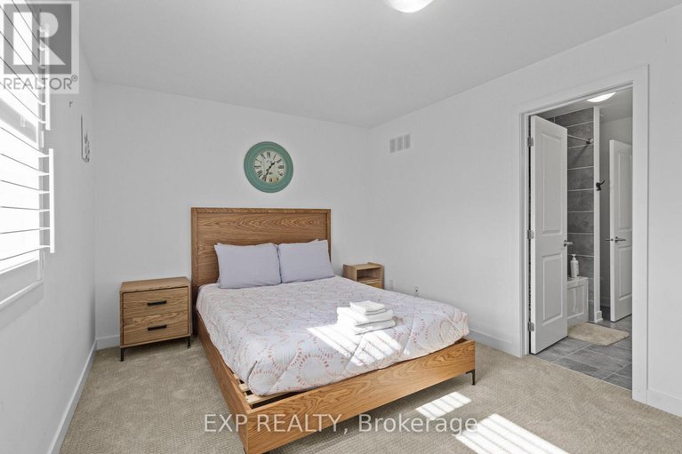 29239839/4556-kelly-farm-drive/blossom-parkkemp-parkfindlay-creek/ottawa/ontario/K1X0G8_29