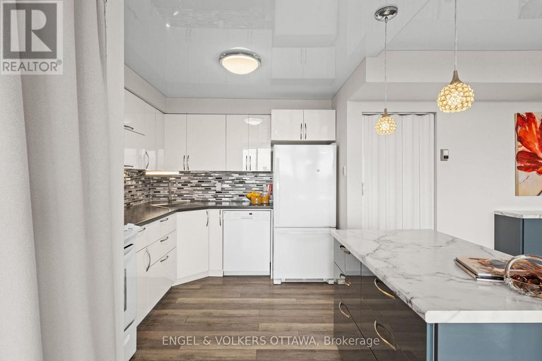 29026239/1007-1195-richmond-road/woodroffe/ottawa/ontario/K2B8E4_19