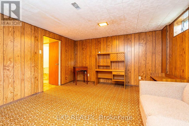 29054391/1008-riddell-avenue-s/mckellar-heightsglabar-park/ottawa/ontario/K2C2J5_27