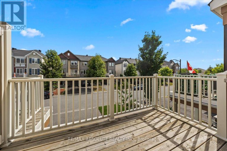 28750812/415-rosingdale-street/emerald-meadowstrailwest/ottawa/ontario/K2R1G9_23