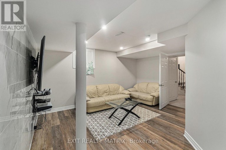 29624388/350-sweetclover-way/avalon-west/ottawa/ontario/K4A1E6_32