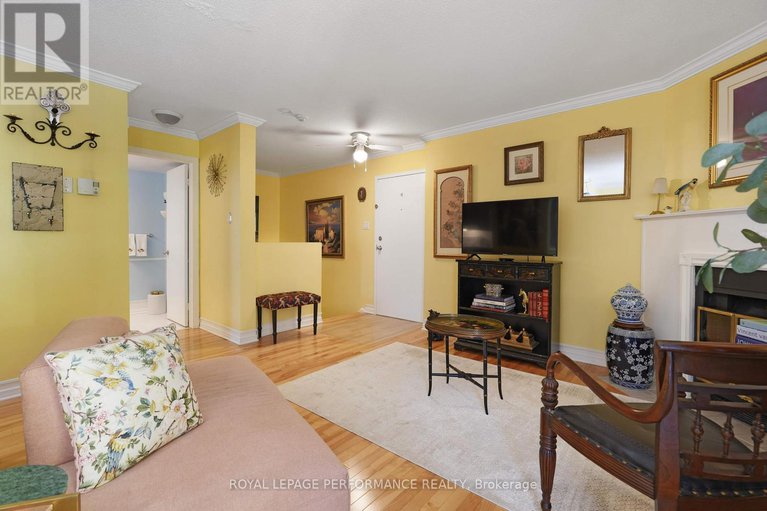28961456/402-1589-st-bernard-street/sawmill-creektimbermill/ottawa/ontario/K1T3H8_11
