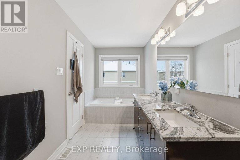 29231076/118-discovery-crescent/stittsville-north/ottawa/ontario/K2S0Z9_36