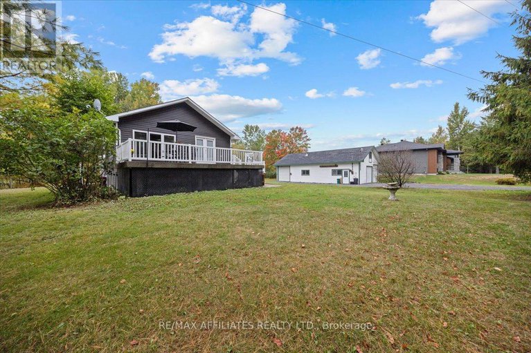 28923873/565-vinette-road/clarencerockland-twp/clarence-rockland/ontario/K0A2A0_36