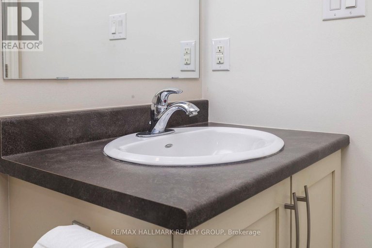 29601668/309-141-potts-private/notting-hillsummerside/ottawa/ontario/K4A0N7_16