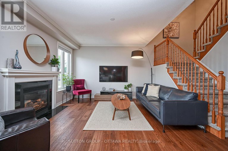 28623139/329-west-ridge-drive/stittsville-south/ottawa/ontario/K2S2G7_17