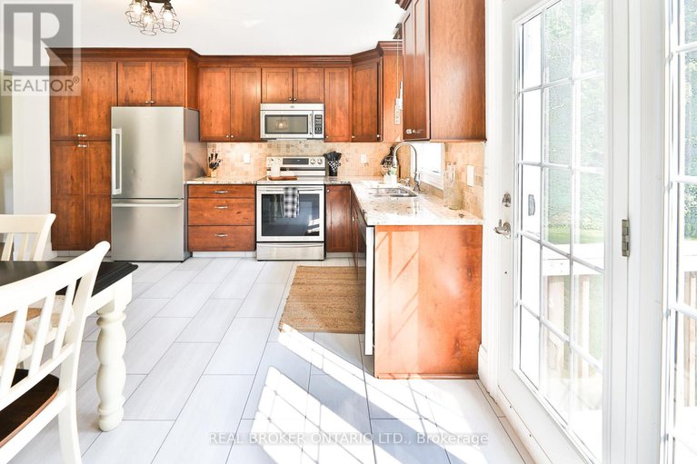 28826089/8-benjamin-lane/north-grenville-twp-kemptville-east/north-grenville/ontario/K0G1J0_8