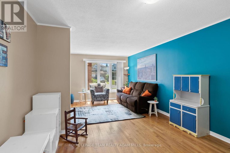 28573380/607-tourelle-drive/fallingbrookgardenway-south/ottawa/ontario/K4A3H5_10