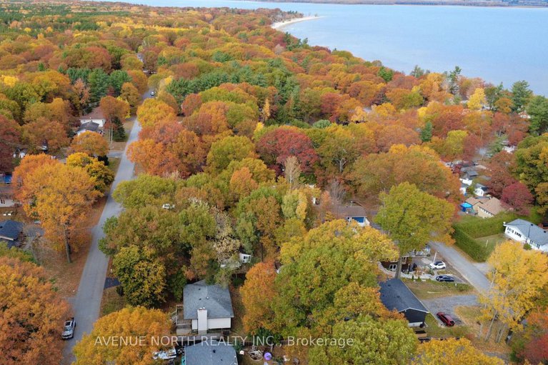 29034612/116-woods-road/constance-bay/ottawa/ontario/K0A3M0_36