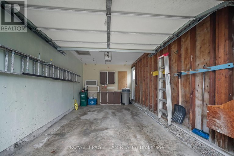 29622304/45-welkin-crescent/borden-farmstewart-farmcarleton-heightsparkwood-hills/ottawa/ontario/K2E5M4_30