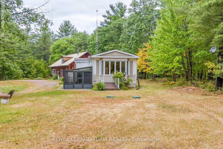 28753812/200-smith-lane/pakenham/mississippi-mills/ontario/K0A2X0_16